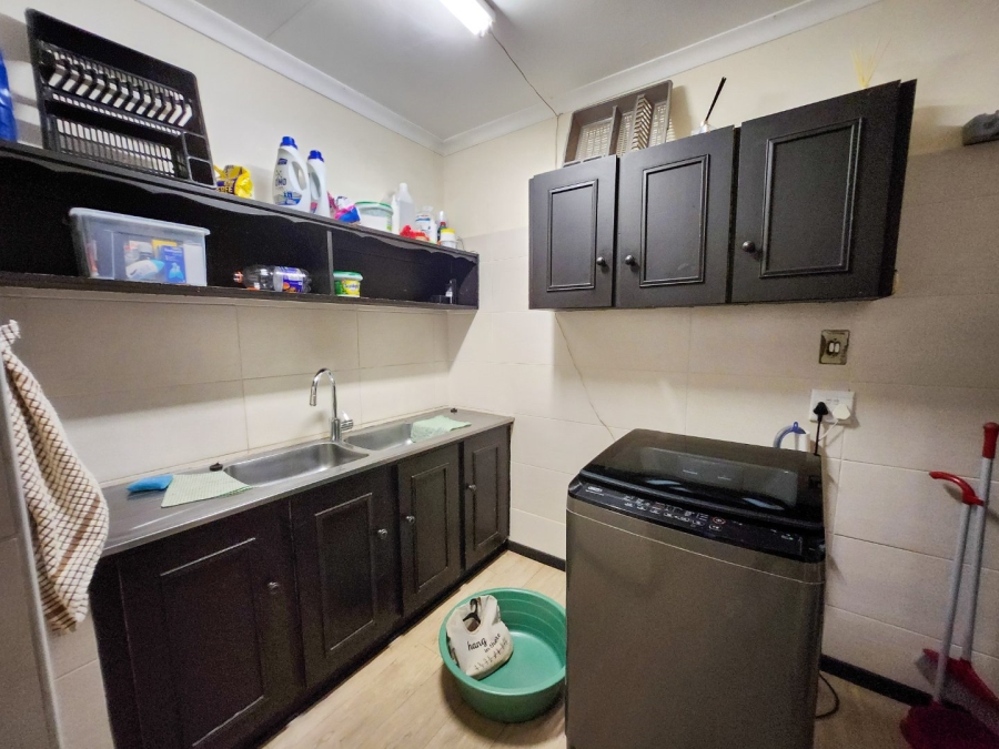 4 Bedroom Property for Sale in Wilkoppies North West